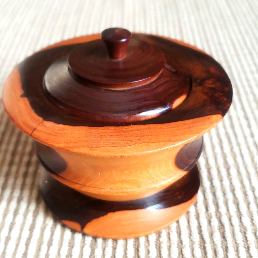 Jewelry box